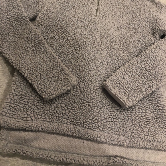 Gray Fuzzy Comfy Zip Up Sherpa - Picture 4 of 5